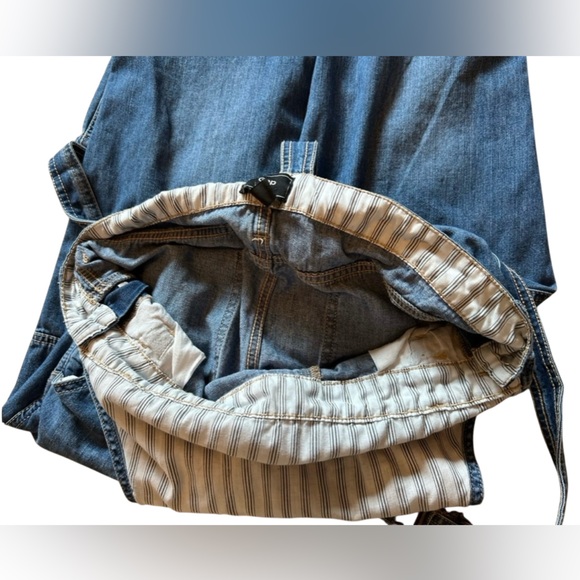 GAP Women's Carpenter Distressed Denim Bib Suspender Style Overalls, Sz Med - Picture 2 of 15